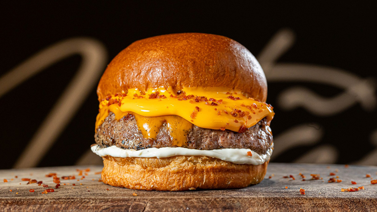 As promoções são válidas apenas para consumo nos salões das unidades da rede e enquanto durarem os estoques.