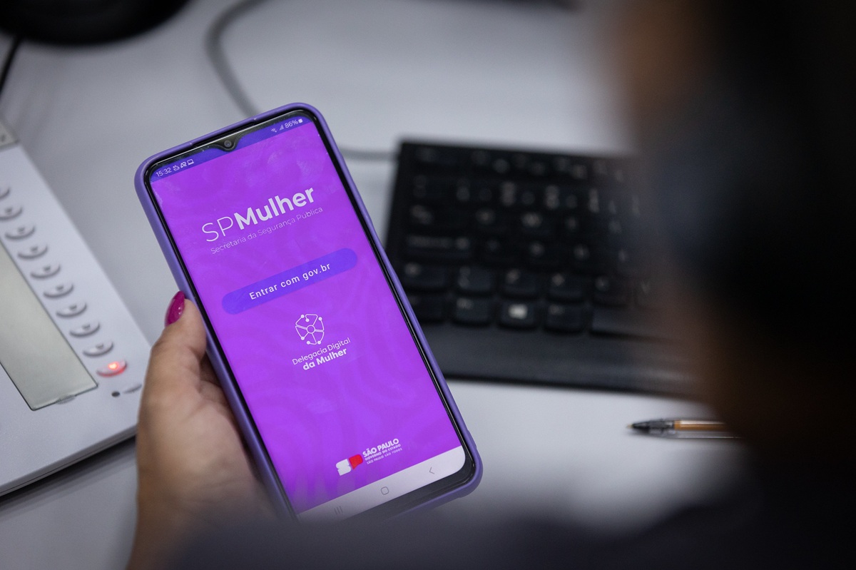 Denúncias podem ser feitas pelo aplicativo SP Mulher Segura