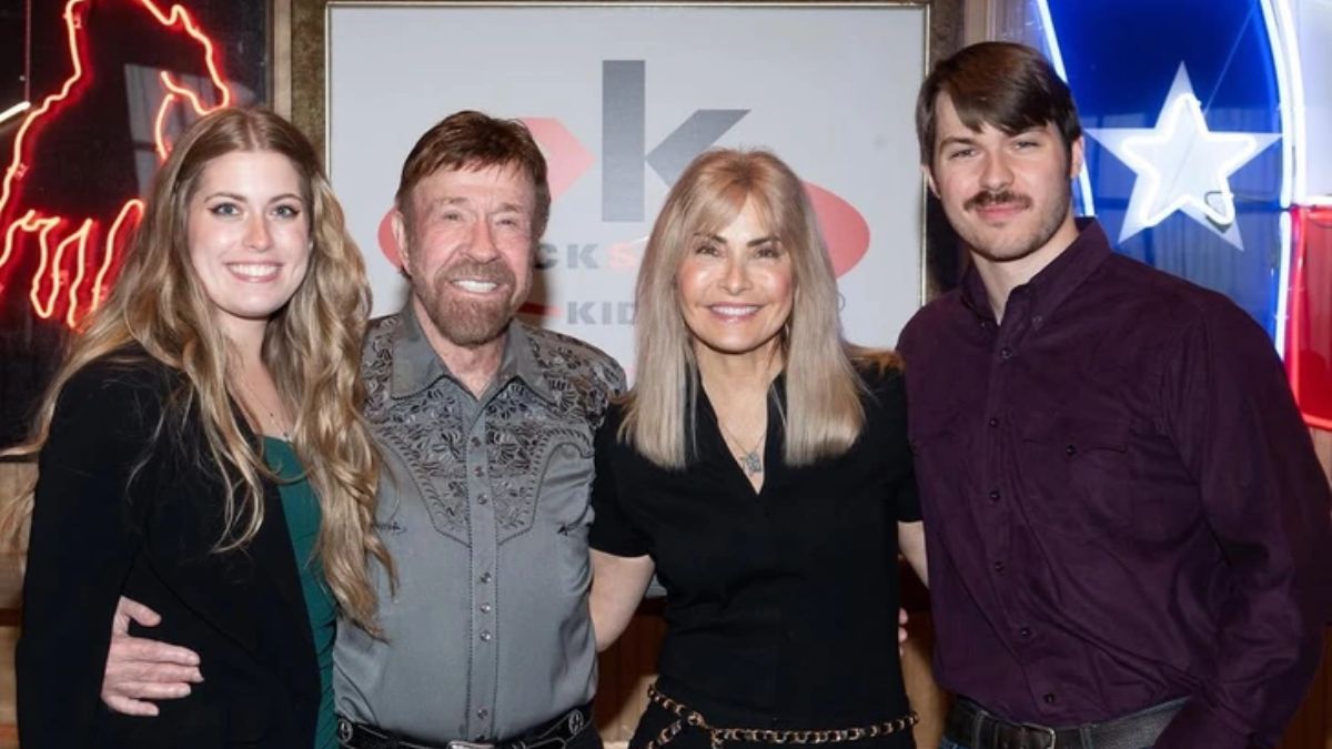 O astro Chuck Norris deixou uma herança milionária que será disputada por seus cinco filhos