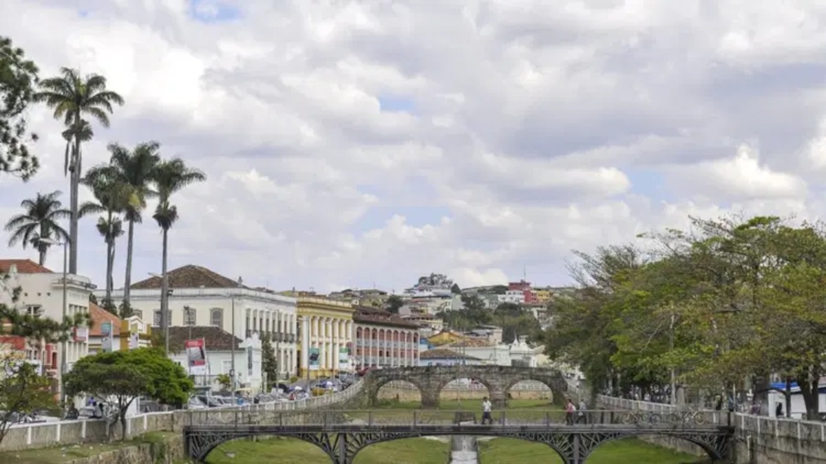 São João Del-Rei é, assim, um exemplo raro de cidade que mantém vivas suas tradições enquanto se moderniza