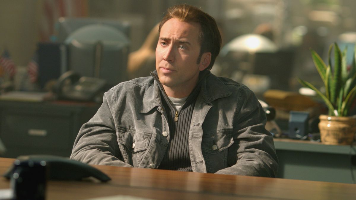 O astro Nicolas Cage possui uma história bizarra em torno da cabeça de um Dinossauro