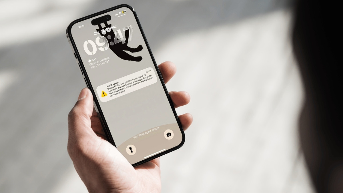 Notificação apareceu nos aparelhos celulares da população na manhã desta quinta-feira