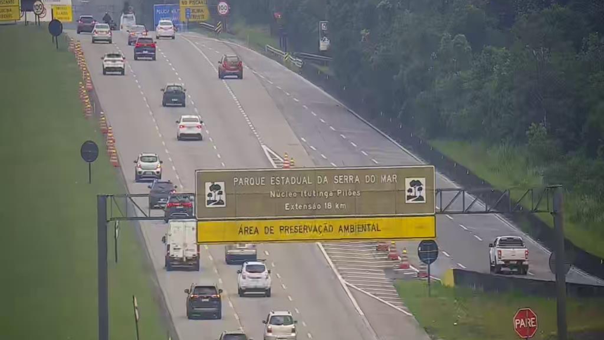 De acordo com a atualização mais recente, há interdição entre os quilômetros 40 e 56 da Anchieta no sentido Litoral