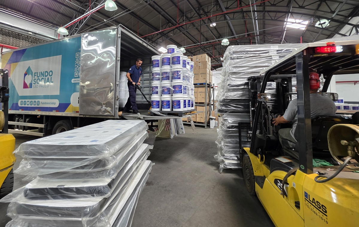 Carga reúne produtos considerados essenciais para garantir condições básicas às famílias impactadas pelas chuvas