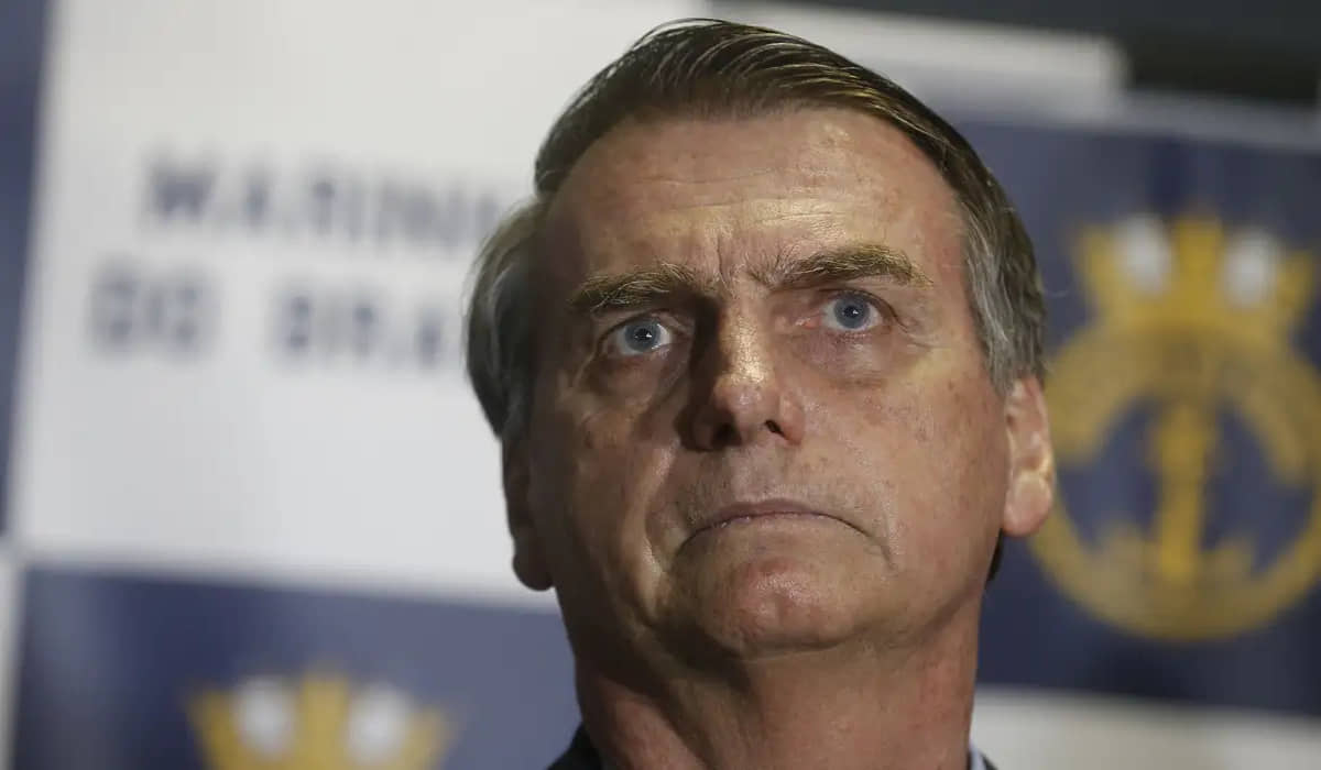 Bolsonaro, de 71 anos, estava detido na "Papudinha"