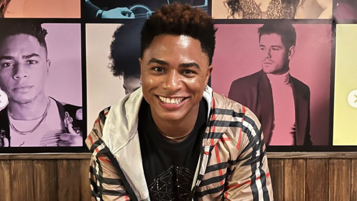 A performance solo de Sidney Santiago também celebra os 20 anos da Cia. Os Crespos