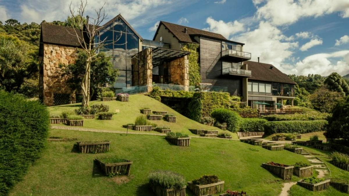 A operação do Botanique, no entanto, segue normalmente, segundo funcionários, que afirmam que a gestão é feita pela Prime You.