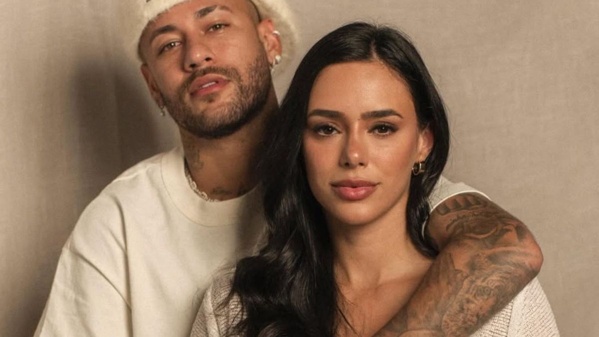 Esposa de Neymar usou as redes sociais para negar que tenha interesse em ser musa do torneio