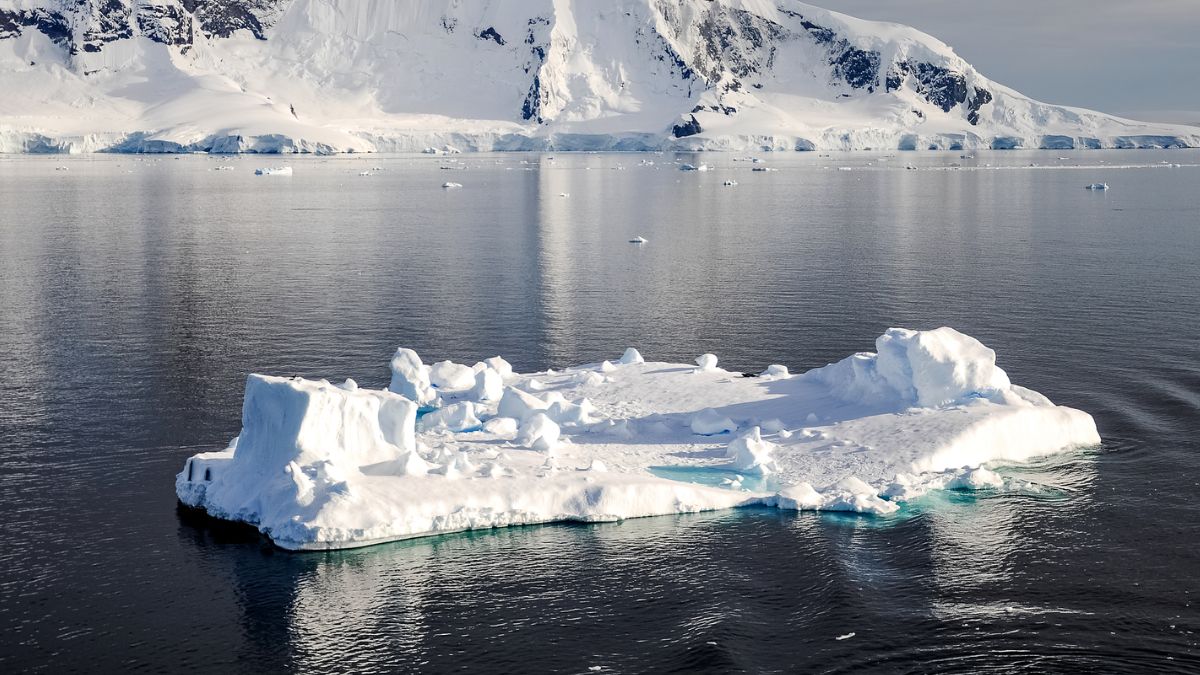 Fenômeno raro se torna frequente e acelera derretimento de geleiras, aponta estudo