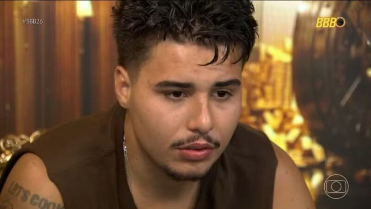 Aurora veio ao mundo nesta sexta-feira (13) enquanto o pai segue em tratamento psiquiátrico