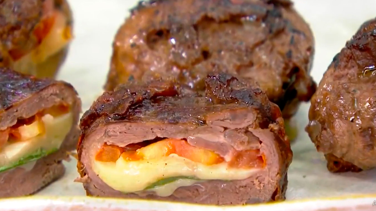 A receita, que leva poucos ingredientes, conquista pelo preparo rápido e pelo resultado digno de restaurante.