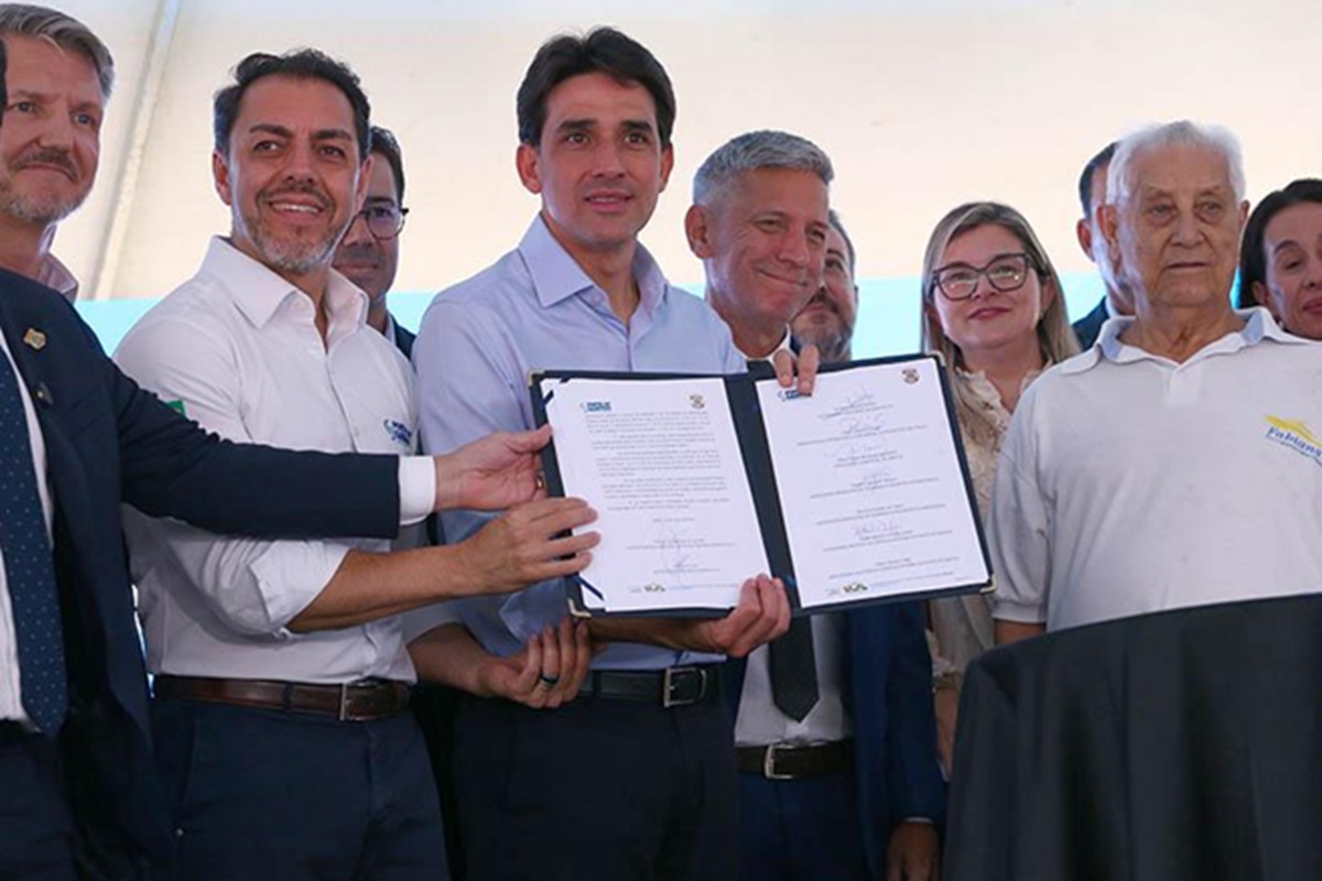 Ministro de Portos e Aeroportos, Silvio Costa Filho, esteve em Santos para entregar aportes bilionários em obras portuárias