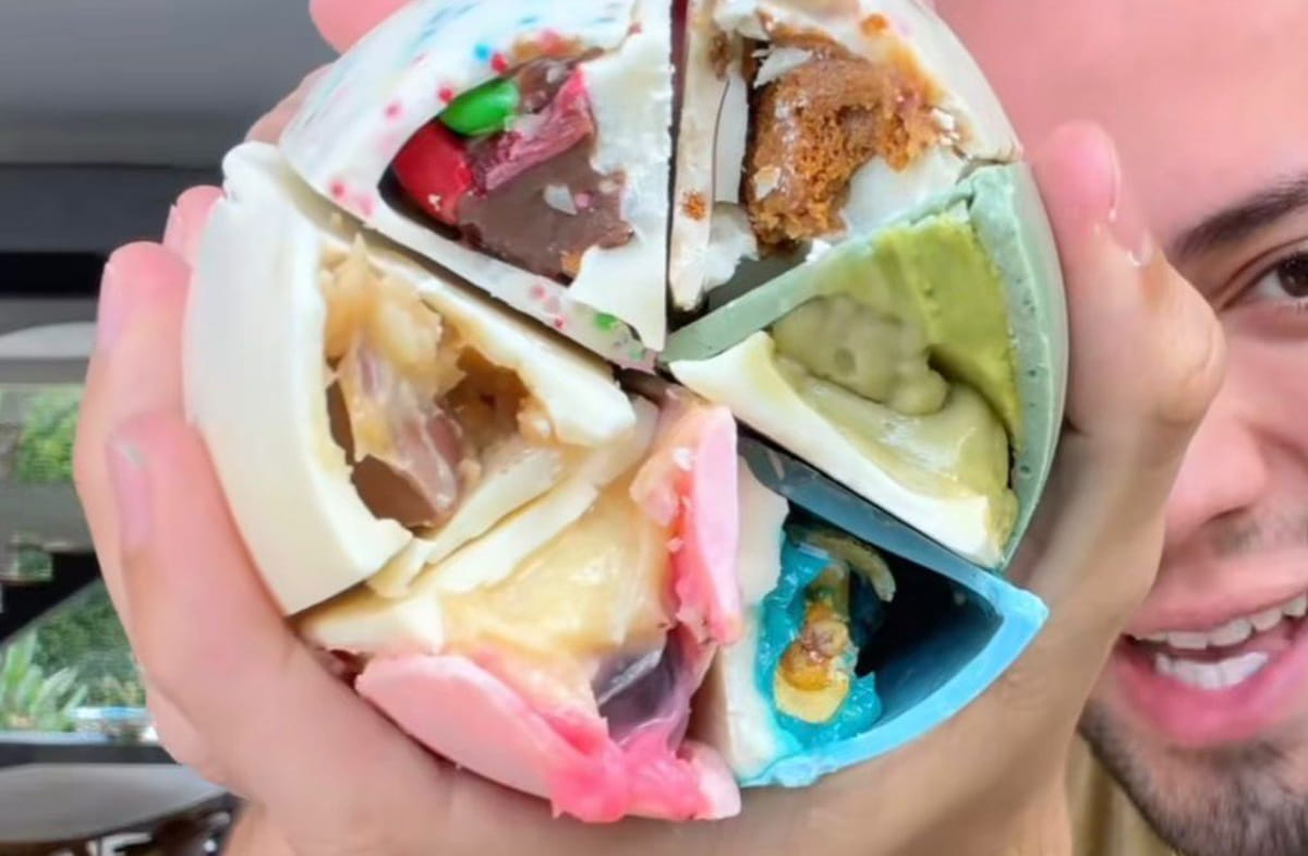 A tendência viralizou graças a vídeos de 'unboxing' e degustação