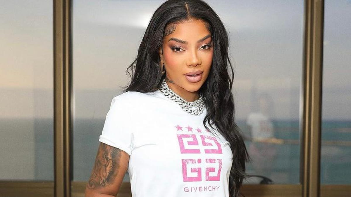 Um dos principais nomes da música brasileira, Ludmilla sobe ao palco com um repertório recheado de sucessos que transitam entre funk, pop e pagode