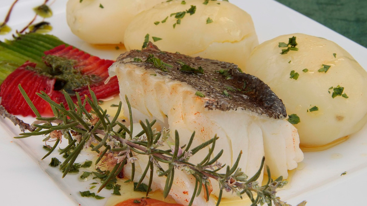 Presença garantida na Semana Santa e na Páscoa, o bacalhau segue como um dos peixes mais tradicionais da mesa dos brasileiros nesse período.