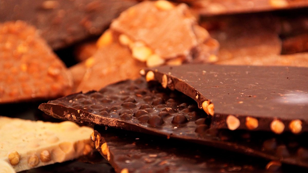 Presença garantida na Páscoa e em diversas sobremesas ao longo do ano, o chocolate aparece em diferentes versões e nem todas são iguais