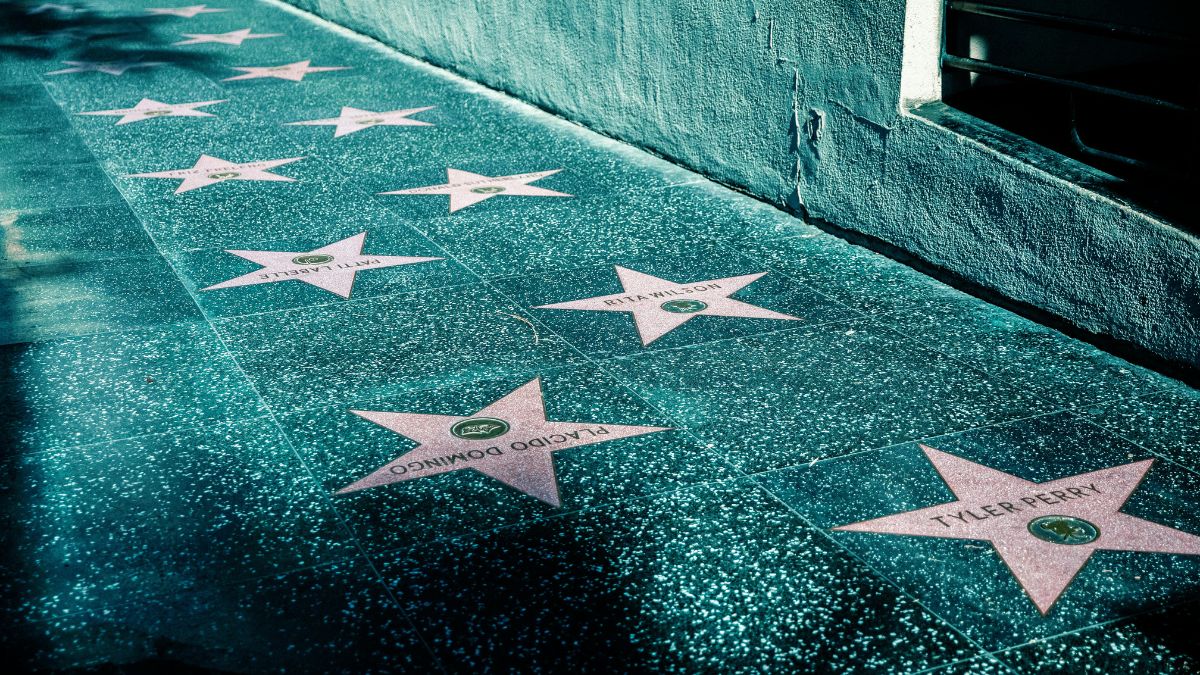 A Calçada da Fama é considerada por ser um dos principais 'caminhos' até o espaço onde acontece o Oscar