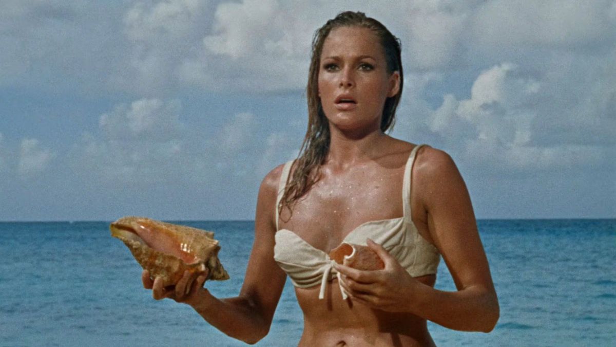 A atriz Ursula Andress conseguiu recuperar parte significativa do patrimônio após sofrer golpe