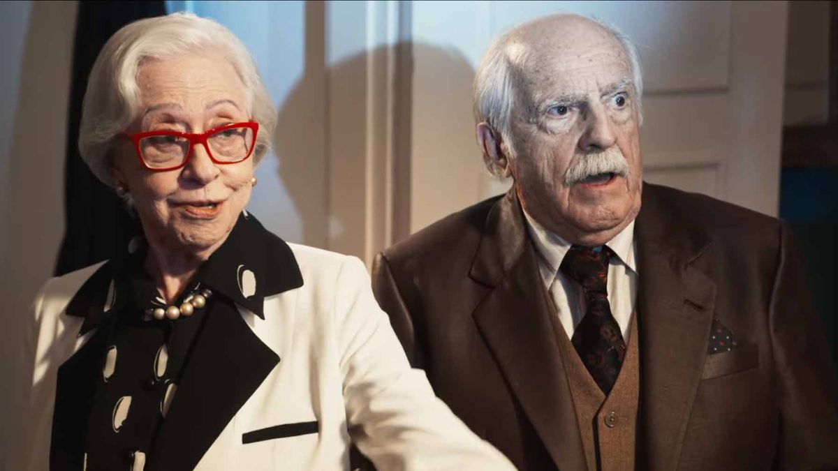 Fernanda Montengro e Ary Fontoura em cena de 'Velhos Bandidos'