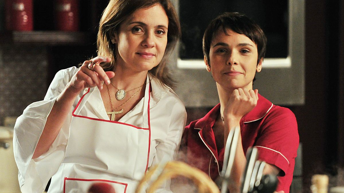 Carminha ( Adriana Esteves ) e Nina ( Debora Falabella )