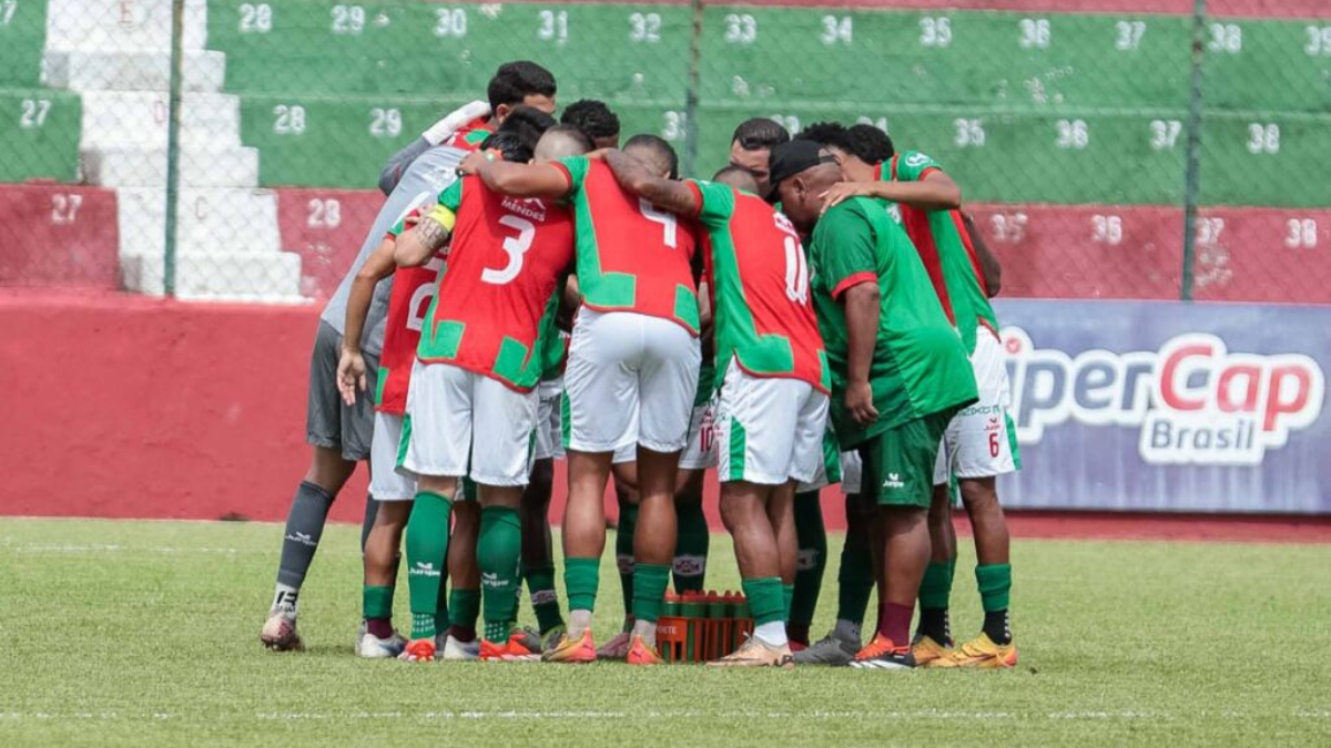 Segundo a página oficial do clube, os ingressos para as arquibancadas cobertas e descobertas já estão esgotados