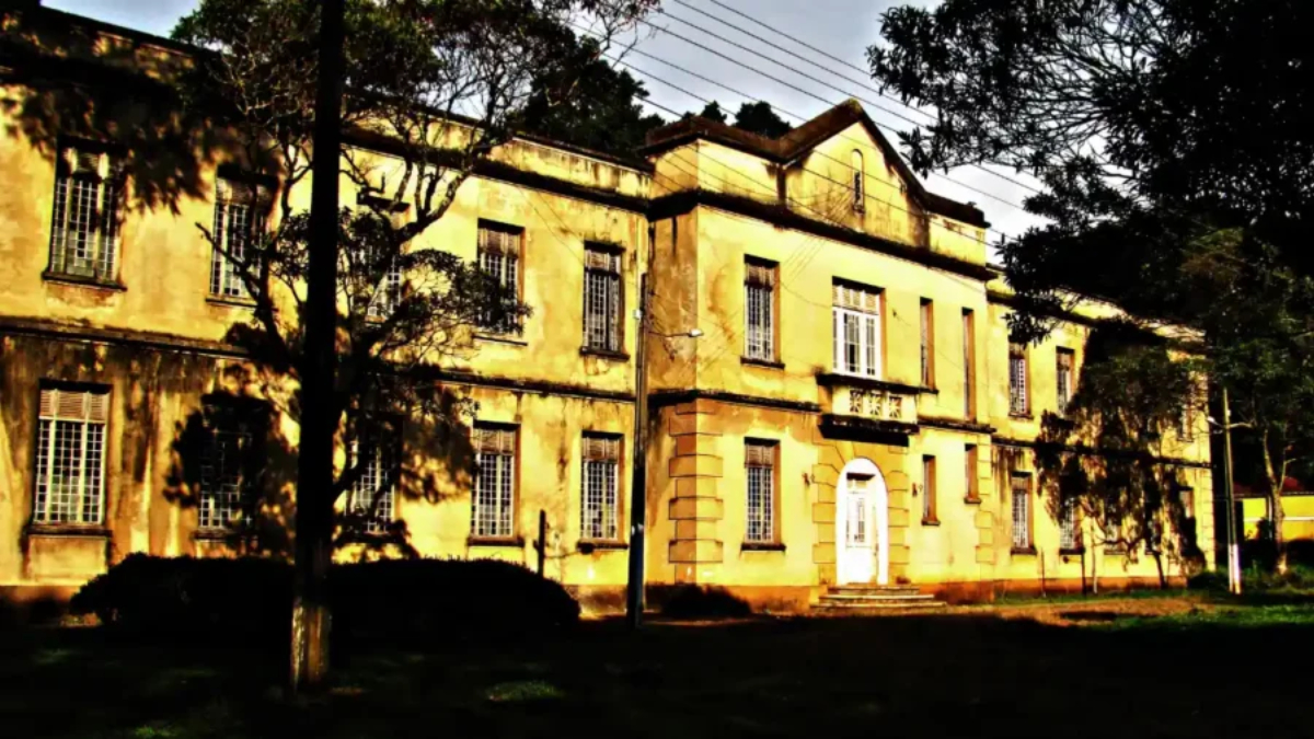 Os locais e horários específicos de prova serão divulgados oportunamente no edital de convocação