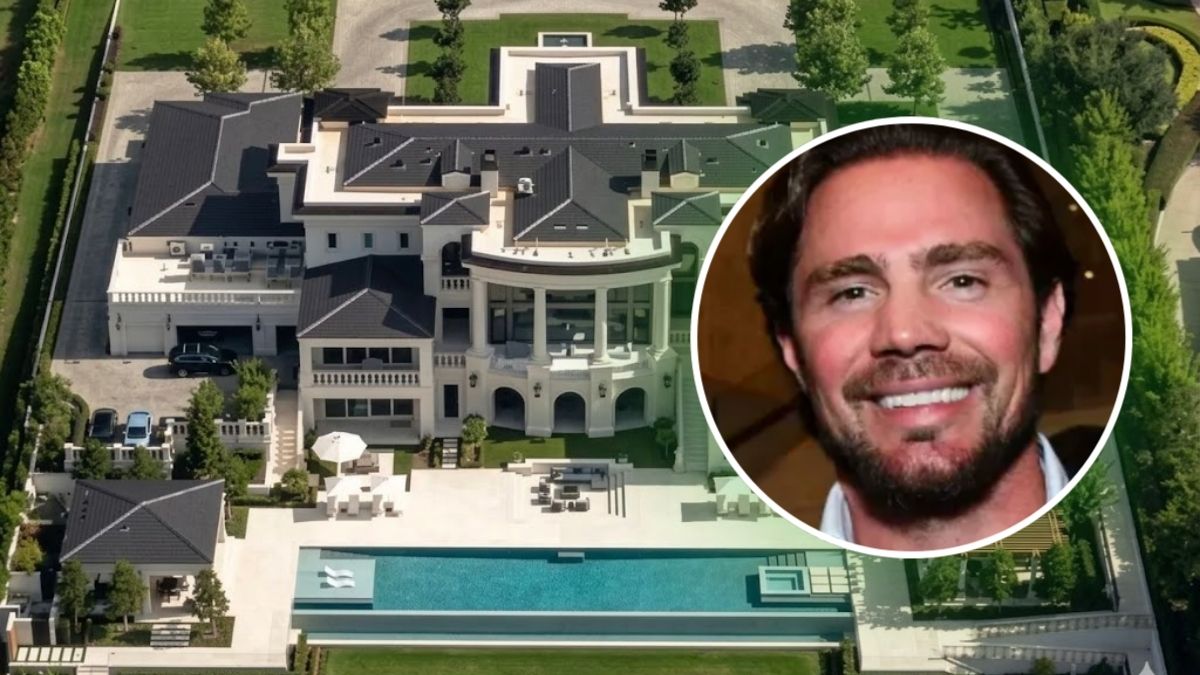 O pai de Daniel Vorcaro tenta negociar uma mansão avaliada em cerca de R$ 180 milhões em Orlando