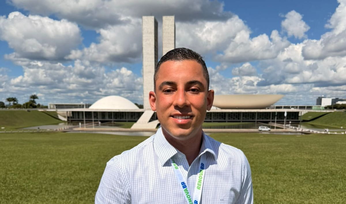 ário Santana Neto, conhecido como Mário Tito, é advogado formado pela Universidade Santa Cecília (Unisanta) e atua diretamente na gestão municipal