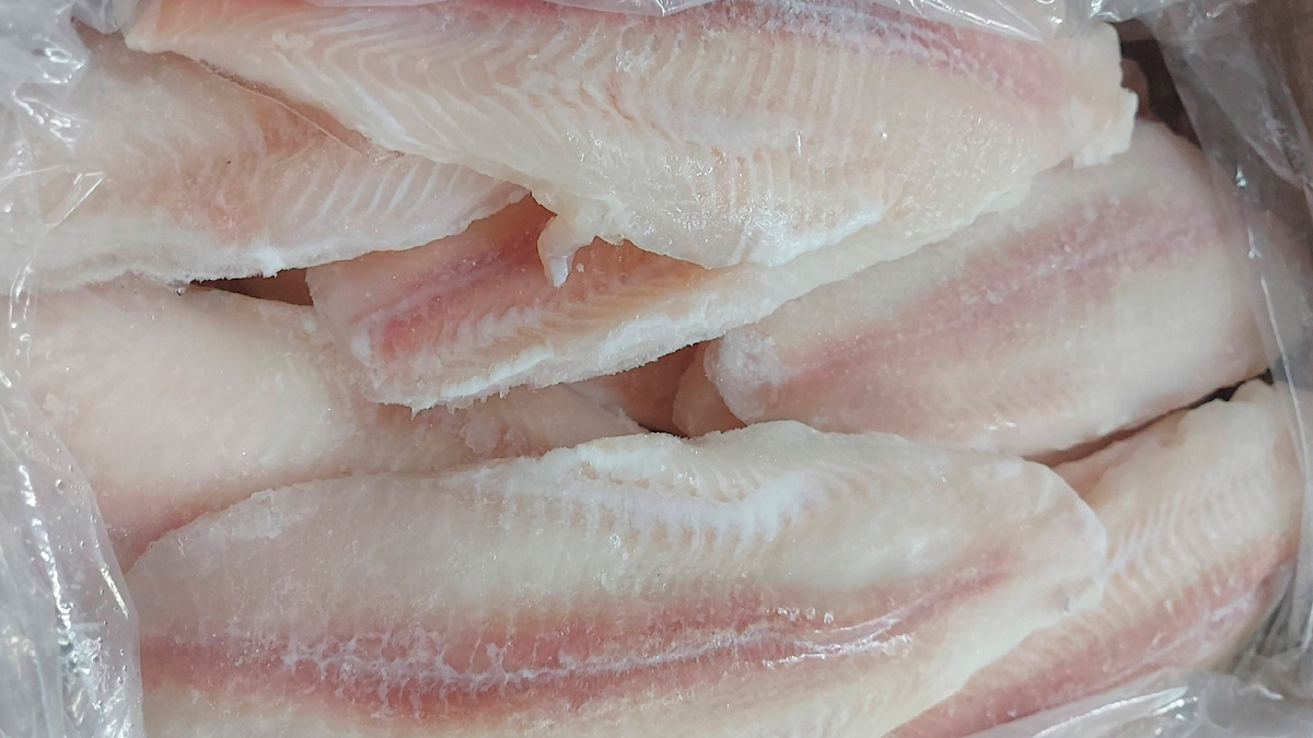 O panga apresenta menor quantidade de proteína quando comparado a outros peixes populares, como merluza e sardinha.